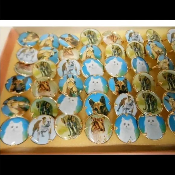 VINTAGE Animal RINGS WITH DISPLAY New 72pc lot#1013a Vintage Fashion Rings Box